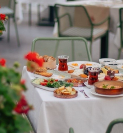 Best Turkish Breakfast in Istanbul at Nuz Restaurant